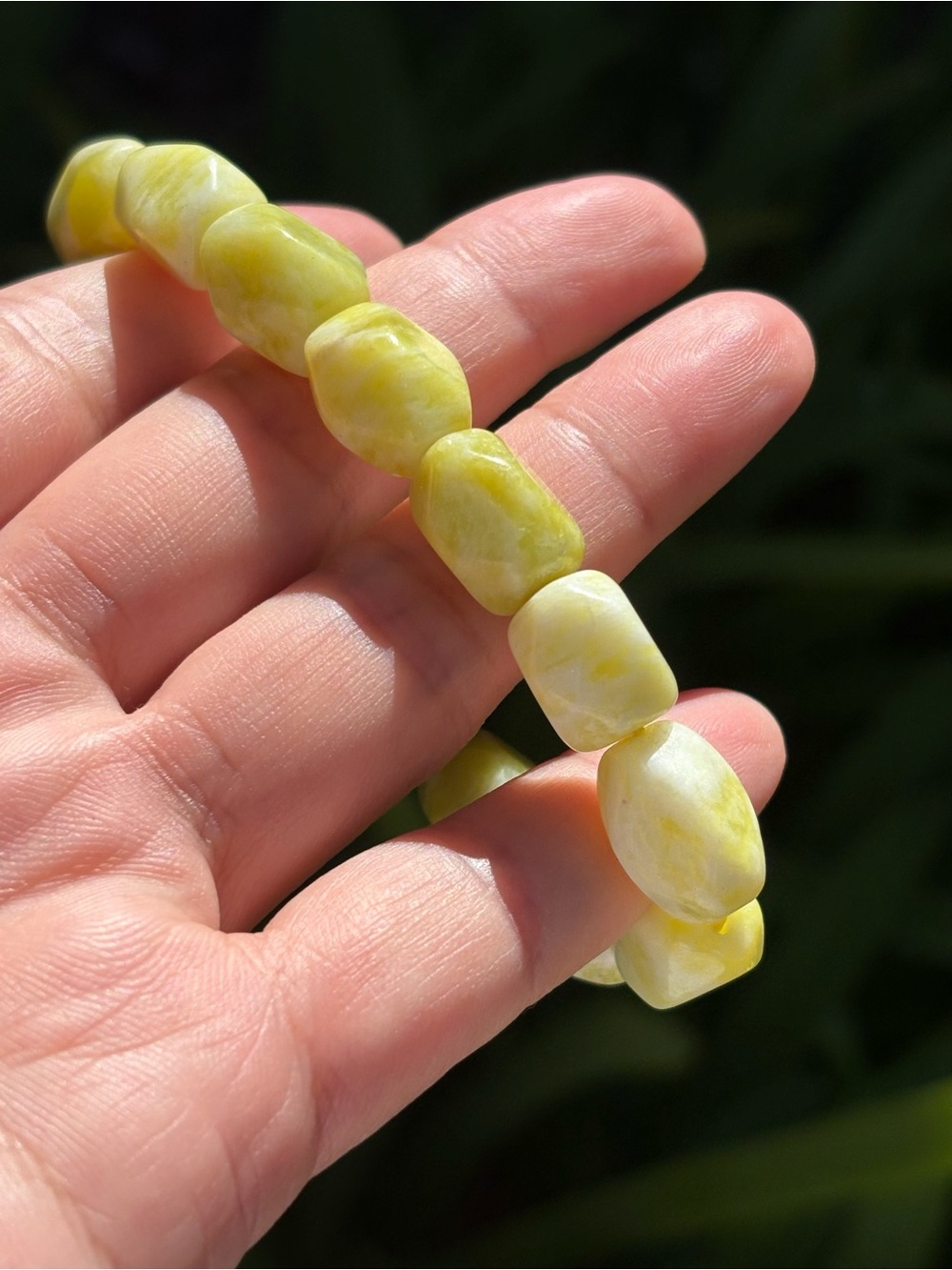 11mm Stretchable Faceted Yellow Jade Bracelet 2611 - Picture 4 of 7